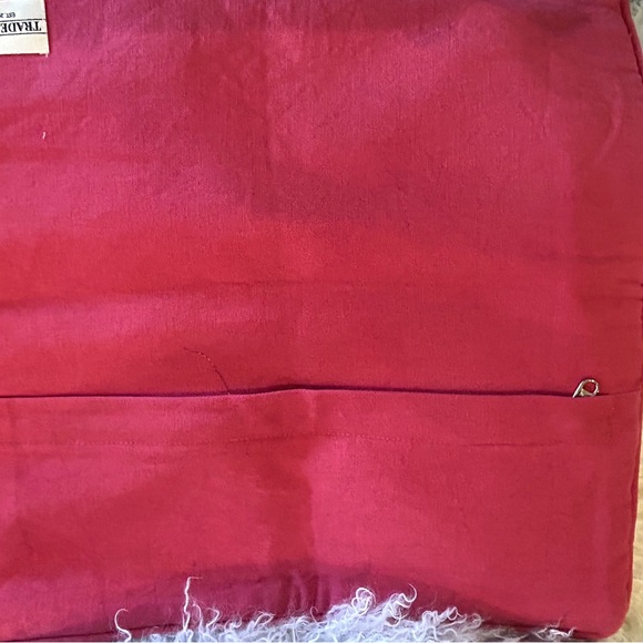 Great woven striped accent pillow. Bright Colors. 18 x 18, Tradestar. - Picture 9 of 9